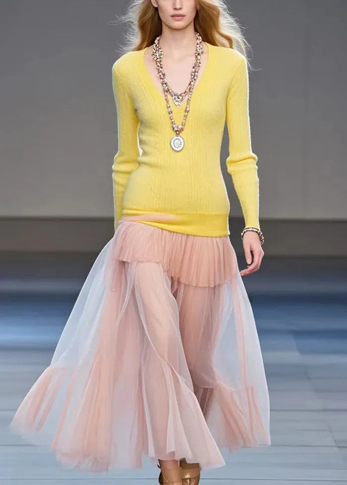 Well Tailored Sweater with a Graceful Silhouette