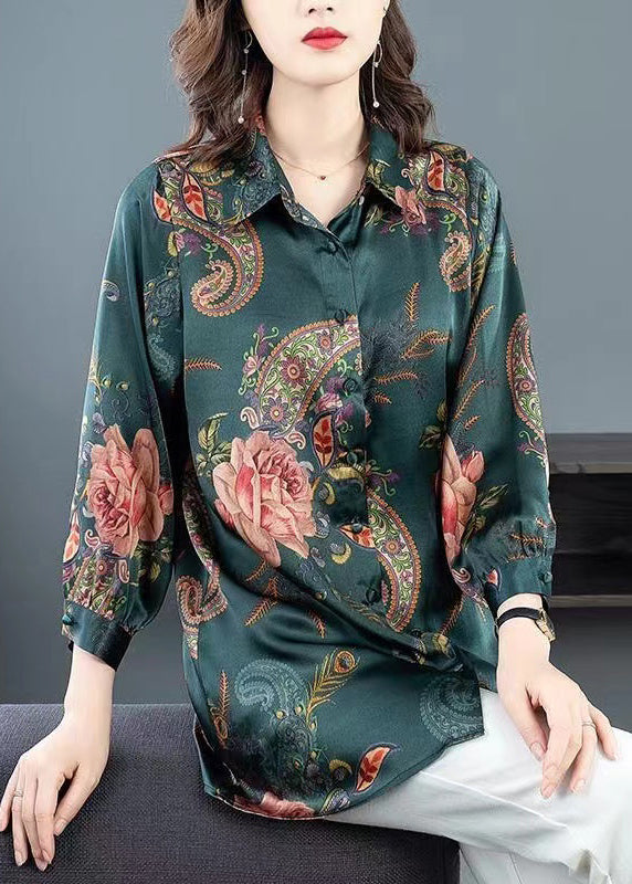 Beautifully Finished Blouse in a Timeless Design