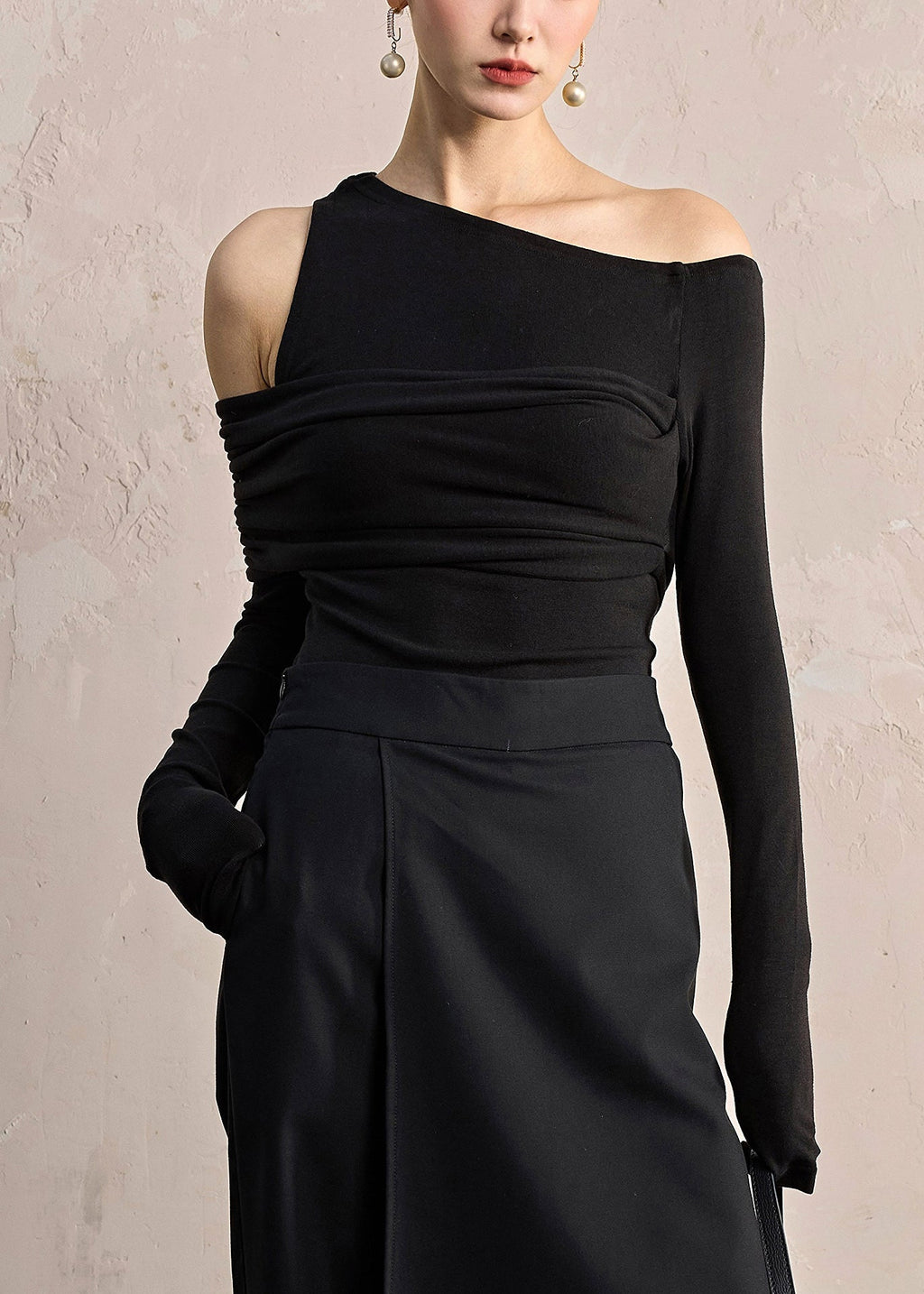 Effortlessly Elegant Shirt with a Timeless Design