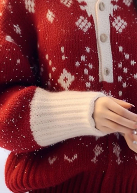 Classic Vintage Sweater with a Flattering Fit