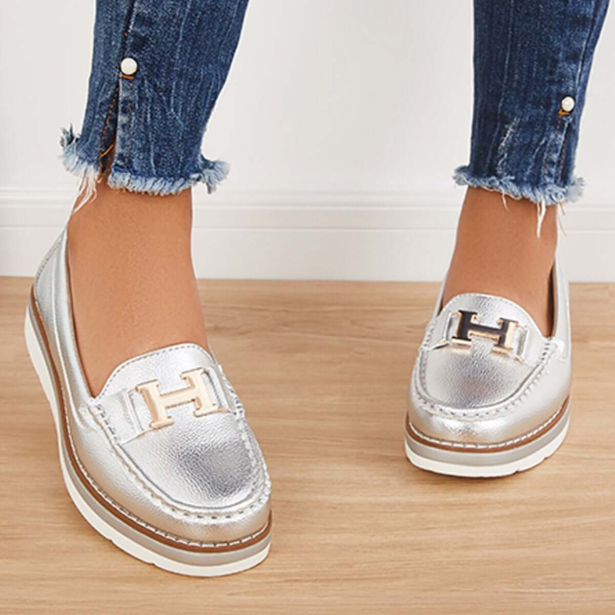 Beautifully Crafted Orthopedic Sneakers