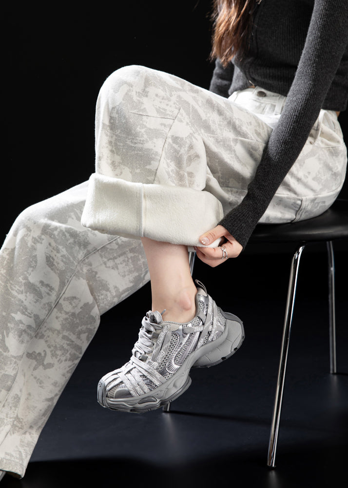 Beautifully Finished Pants in a Timeless Design