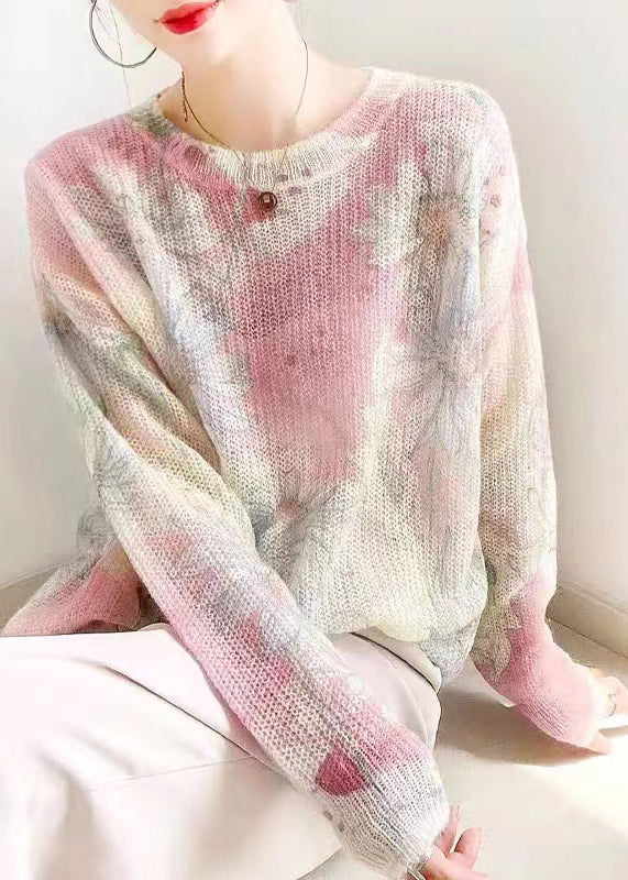 Effortlessly Elegant Top with a Timeless Design