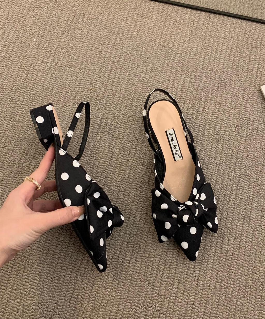 Graceful Orthopedic Sandals for Modern Look