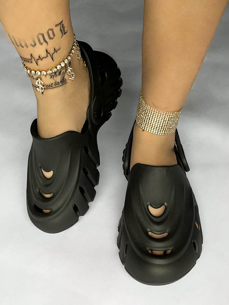 Chic Orthopedic Flats with Unique Design