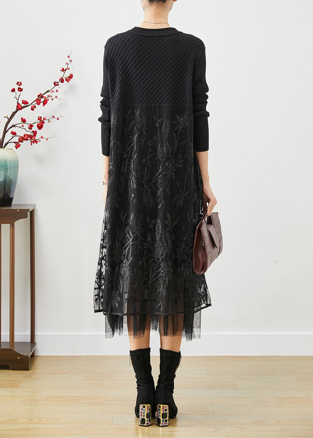 Beautifully Crafted Dress in a Classic Style