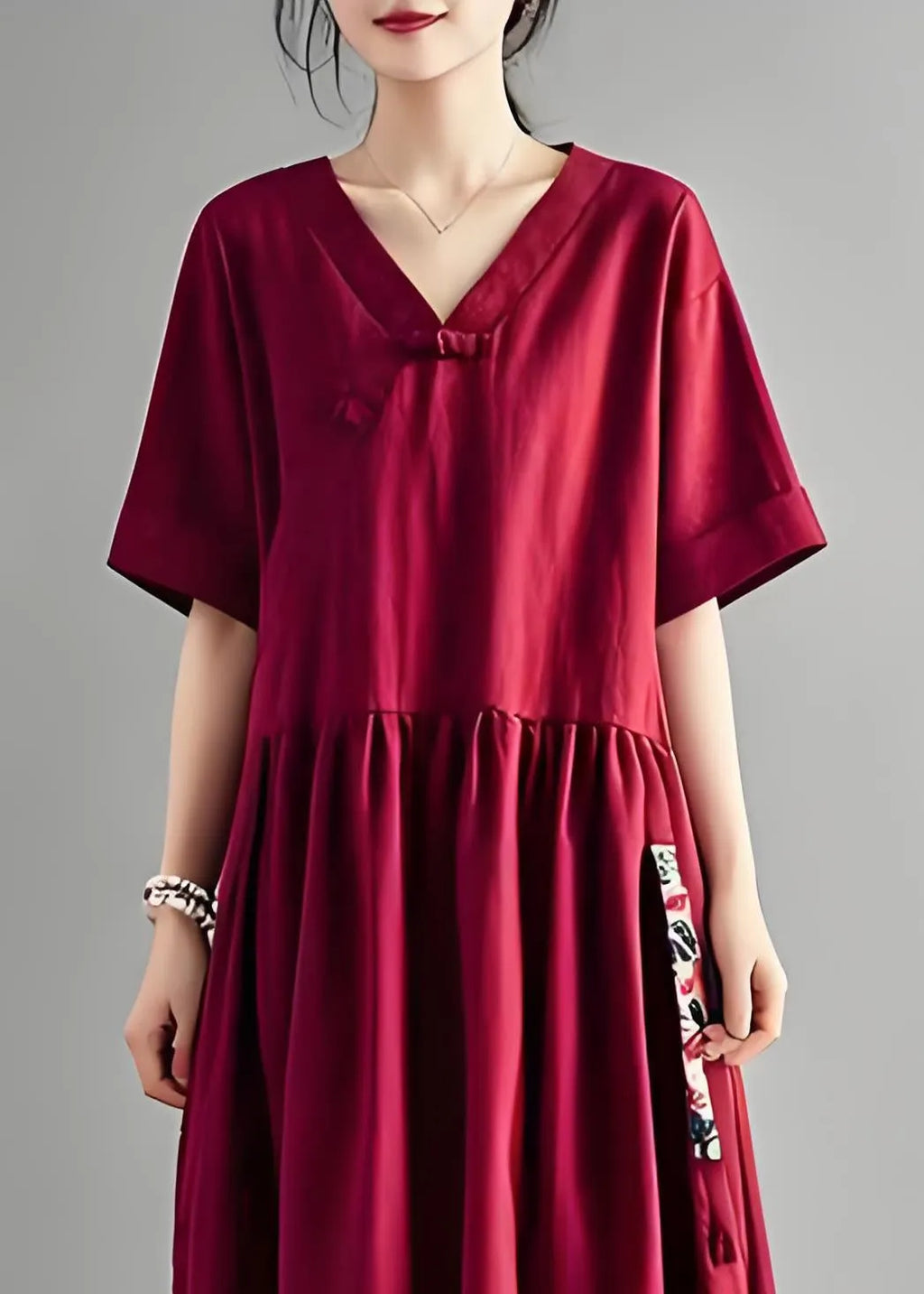 Effortlessly Elegant Dress with a Timeless Design