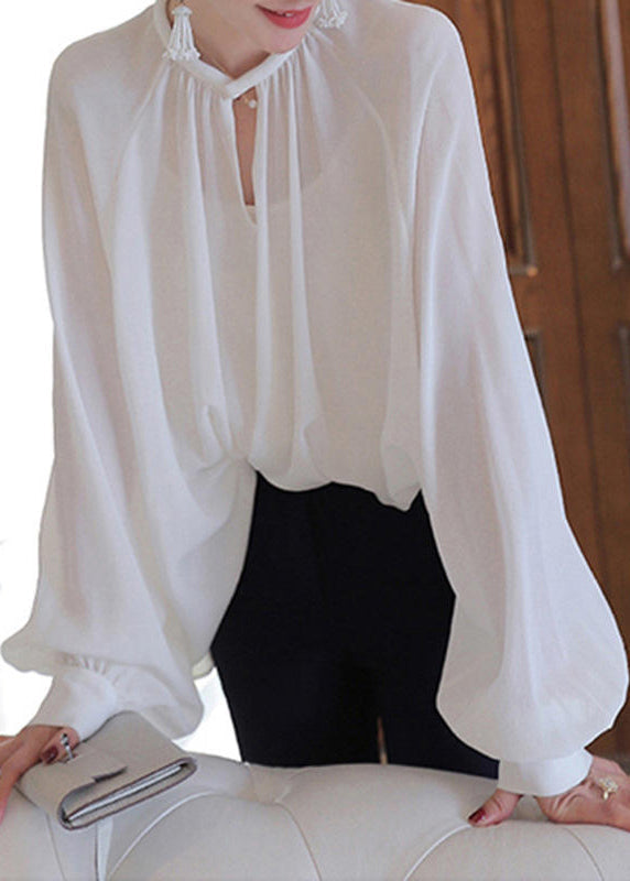 Beautifully Crafted Blouse in a Classic Style