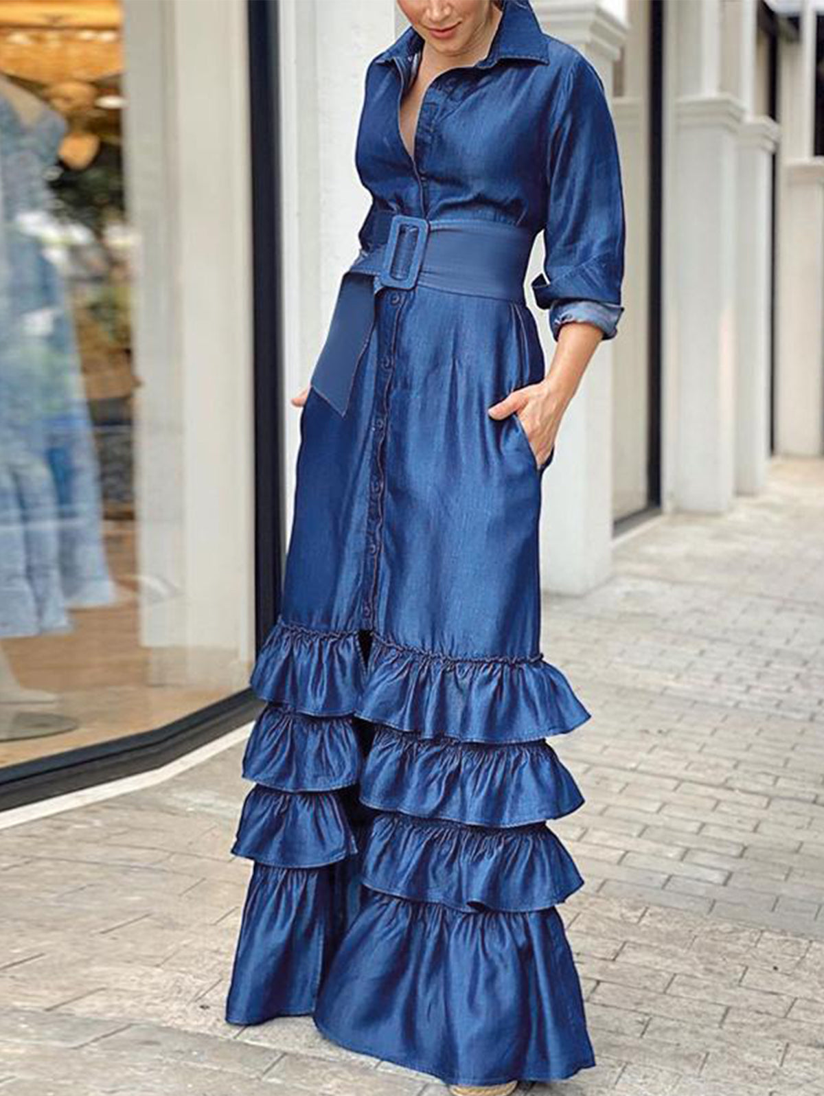 Sophisticated Dress with a Clean Classic Look