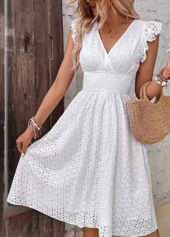 Sophisticated Dress with a Clean Classic Look