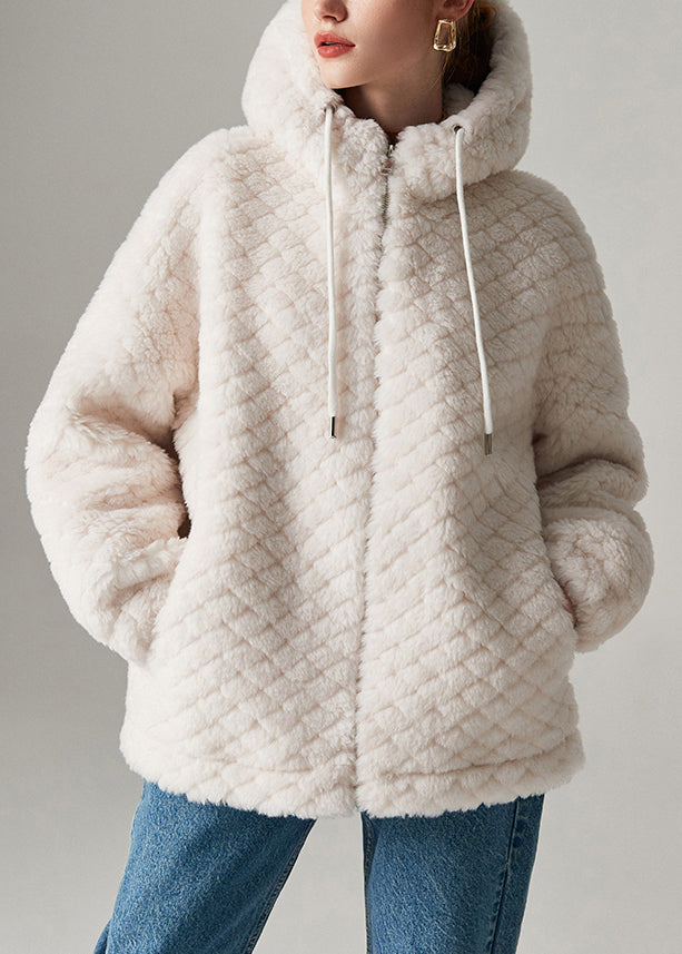 Beautifully Finished Coat in a Timeless Design