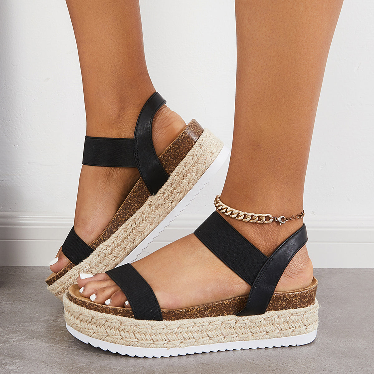Graceful Orthopedic Sandals for Modern Look