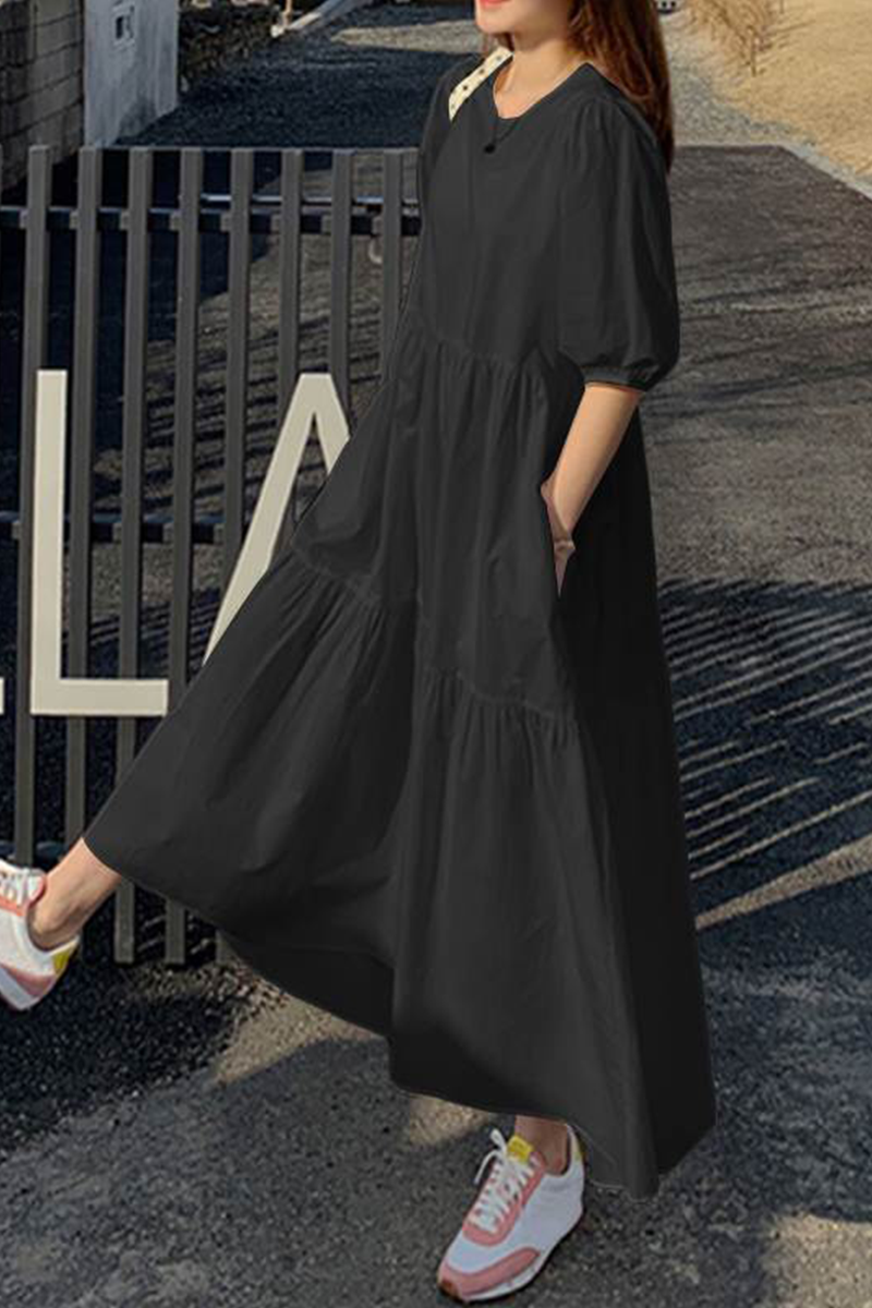 Well Tailored Dress with a Graceful Silhouette