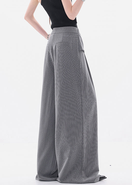 Classic Vintage Pants with a Flattering Fit