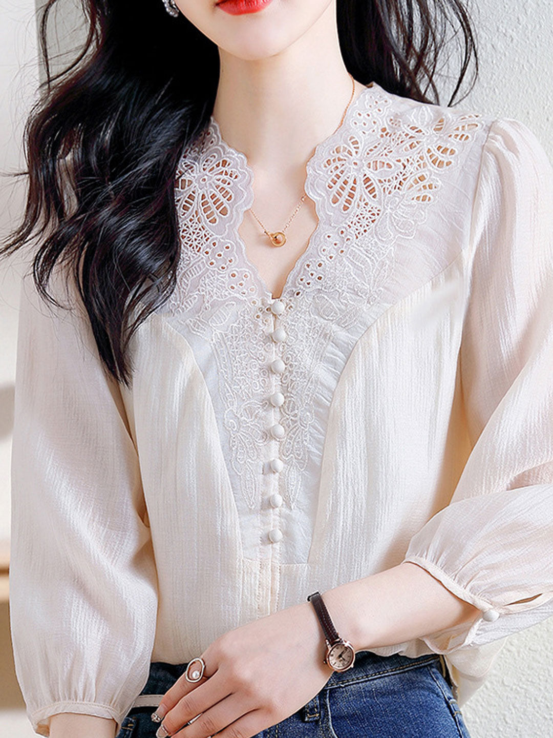 Elegantly Styled Shirt for Everyday Wear
