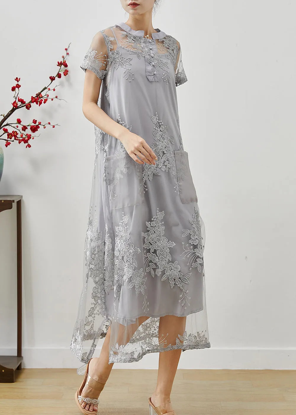 Gracefully Styled Dress for Any Occasion