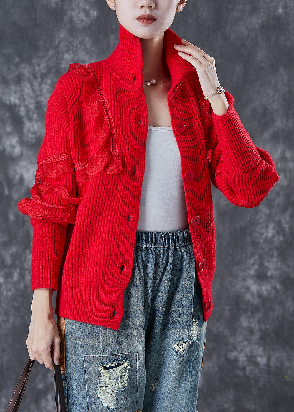 Beautifully Finished Coat in a Timeless Design
