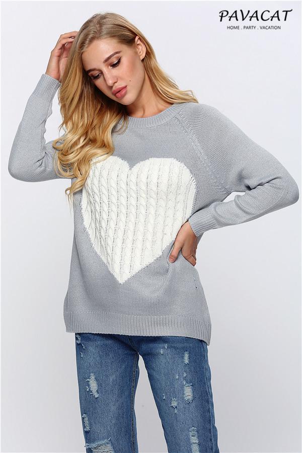 Effortlessly Elegant Sweater with a Timeless Design