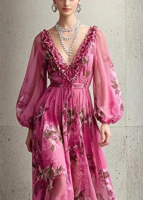 Well Tailored Dress with a Graceful Silhouette