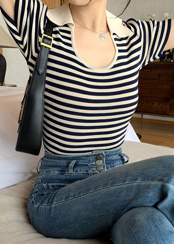 Effortlessly Elegant Top with a Timeless Design