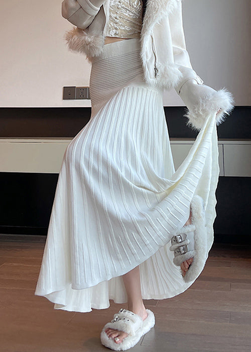 Effortlessly Elegant Garment with a Timeless Design