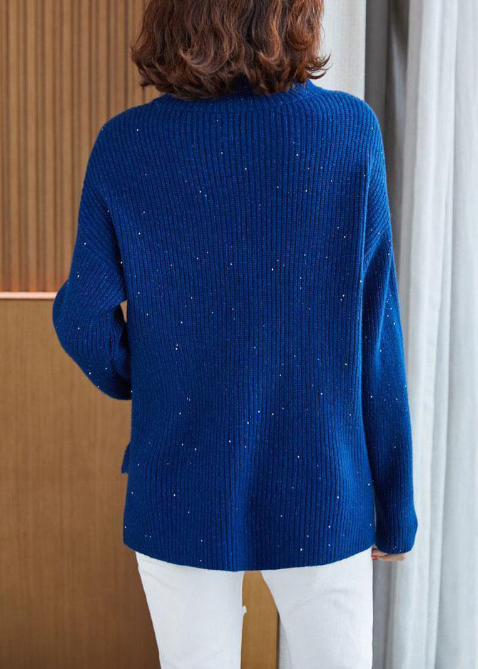 Well Tailored Sweater with a Graceful Silhouette