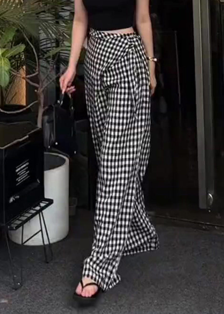 Classic Vintage Pants with a Flattering Fit