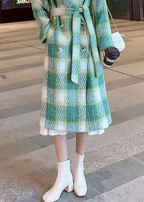 Gracefully Styled Coat for Any Occasion
