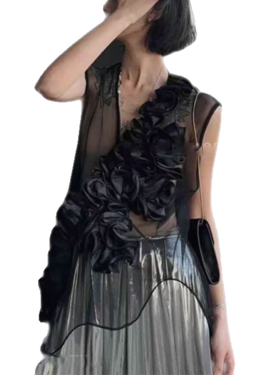 Beautifully Finished Top in a Timeless Design