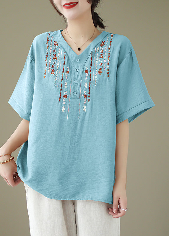 Classic Vintage Shirt with a Flattering Fit