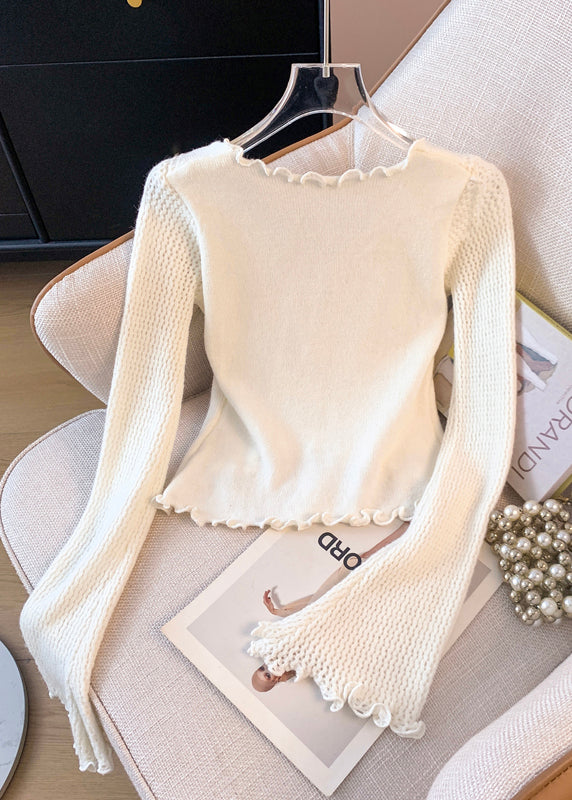 Effortlessly Elegant Top with a Timeless Design