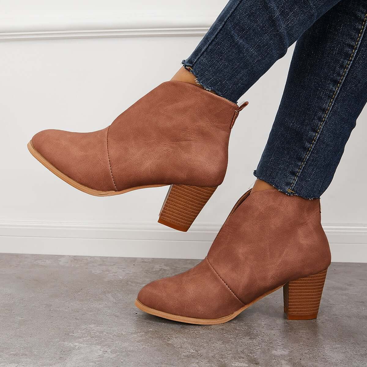Graceful Orthopedic Boots for Modern Look