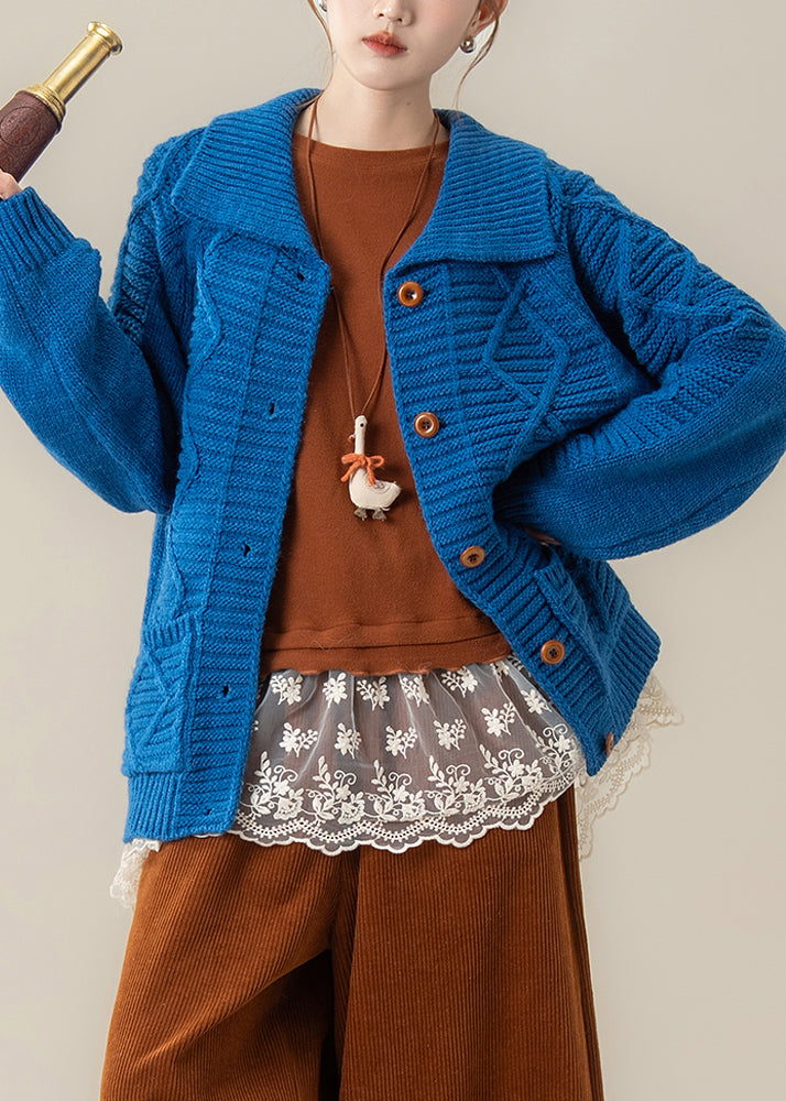 Beautifully Finished Coat in a Timeless Design