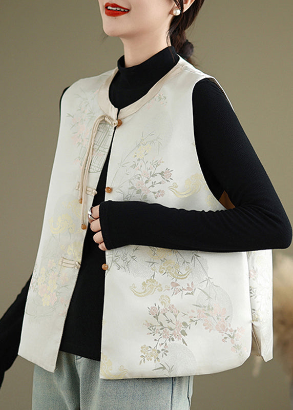 Elegantly Styled Coat for Everyday Wear
