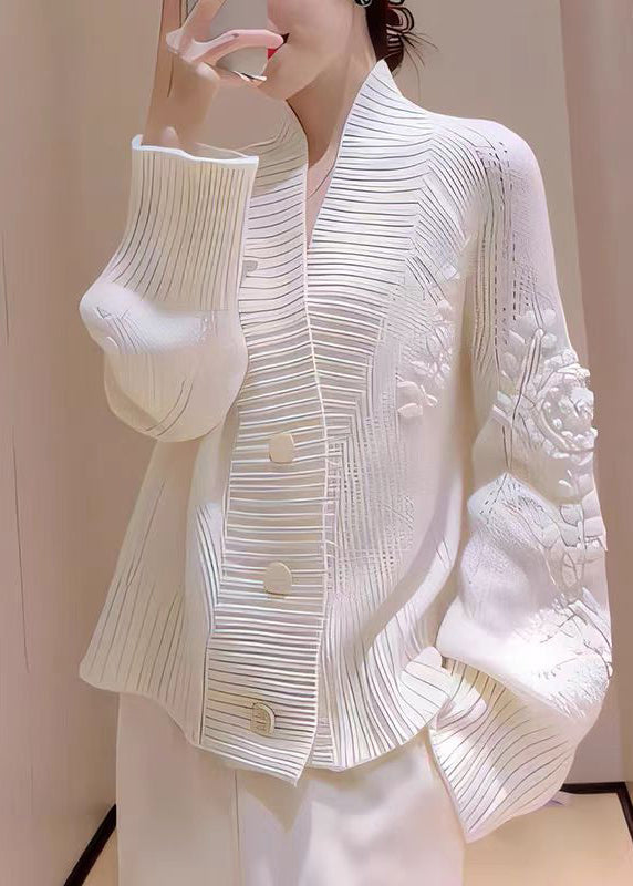 Elegantly Styled Cardigan for Everyday Wear