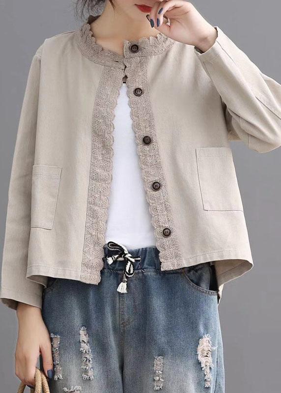Gracefully Styled Coat for Any Occasion
