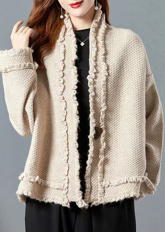 Well Tailored Cardigan with a Graceful Silhouette