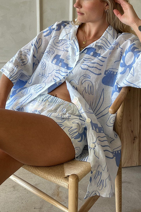 Beautifully Finished Blouse in a Timeless Design