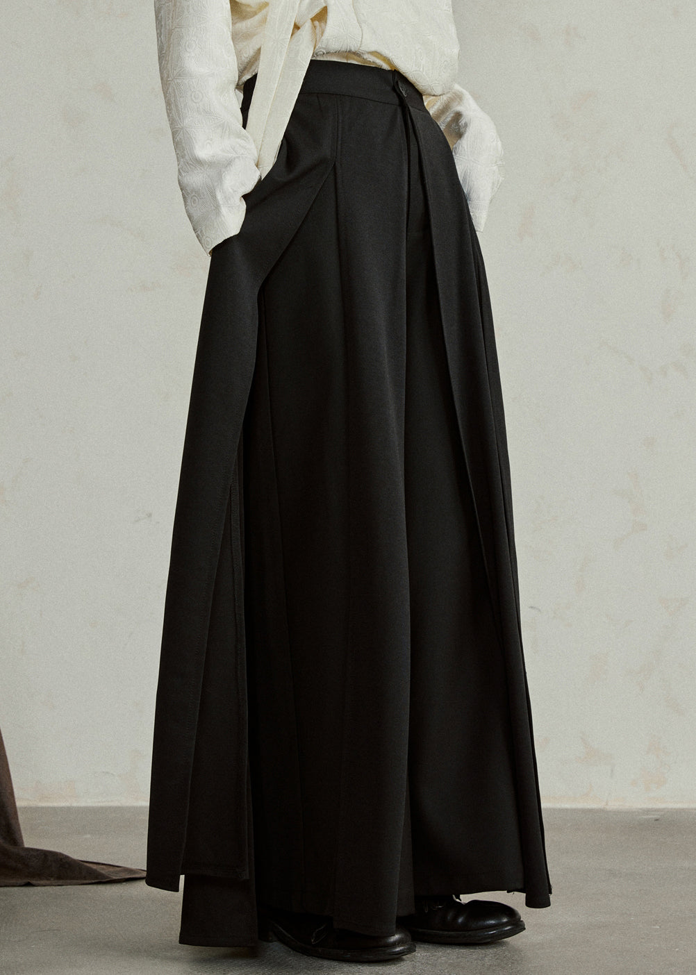 Classic Vintage Pants with a Flattering Fit