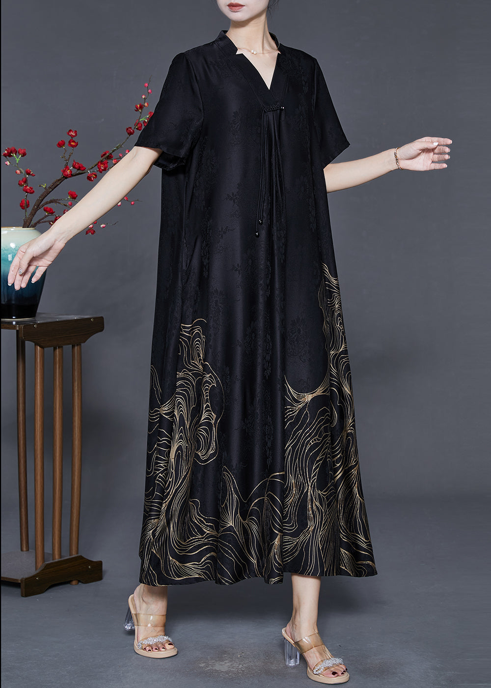 Classic Vintage & Enduringly Stylish Dress