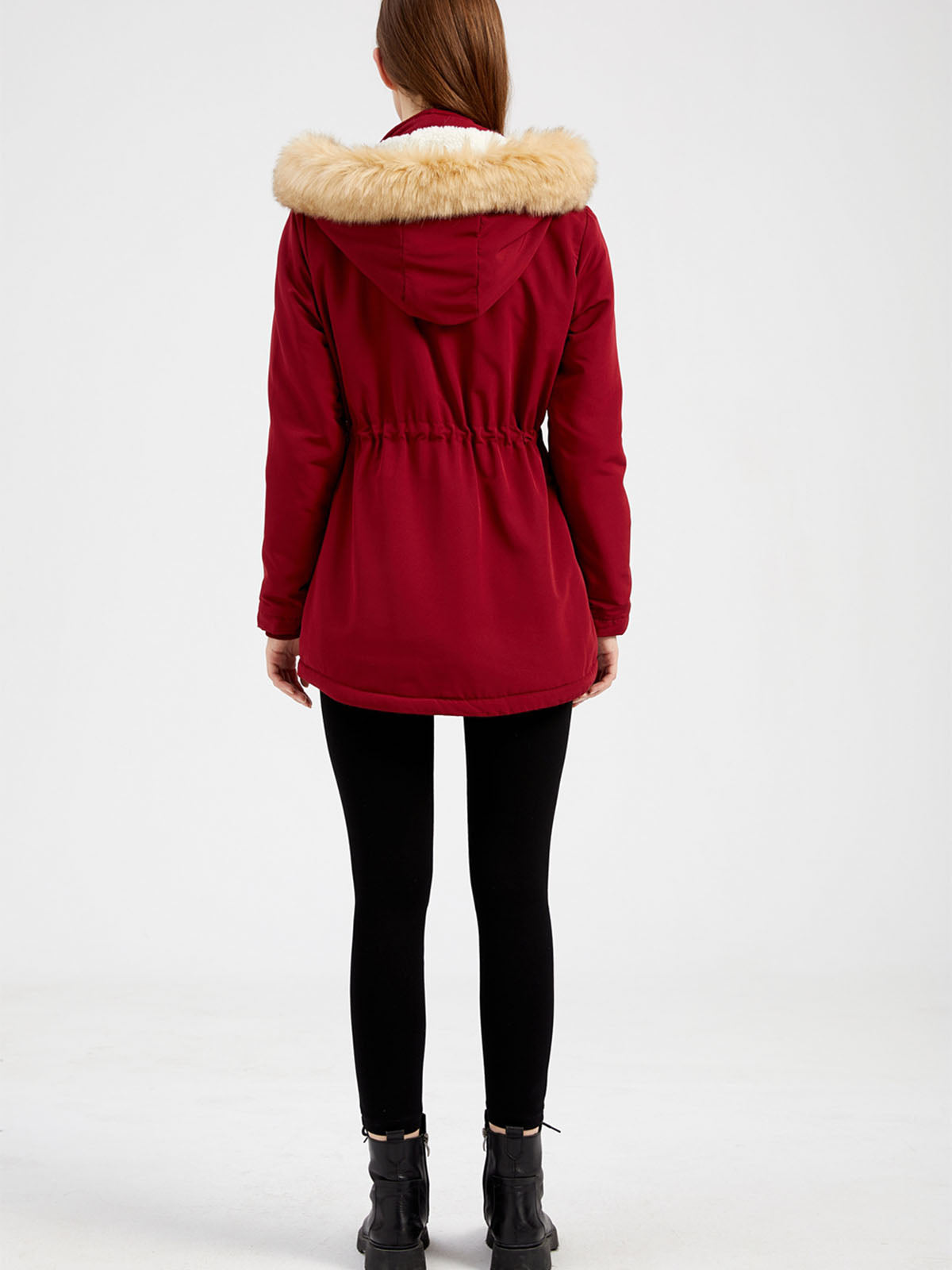 Effortlessly Elegant Coat with a Timeless Design