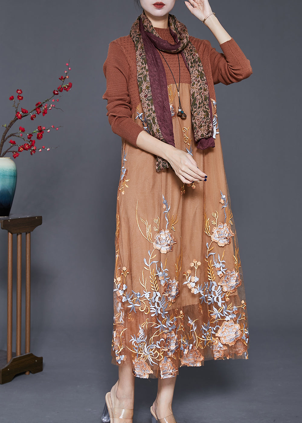 Well Tailored Dress with a Graceful Silhouette