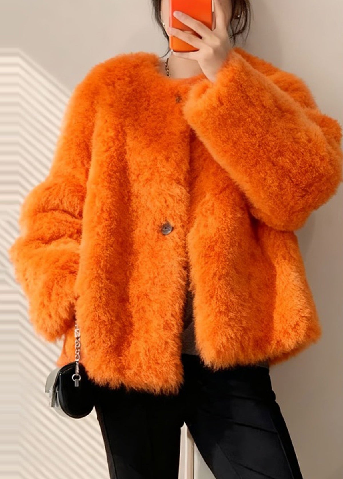 Beautifully Finished Coat in a Timeless Design