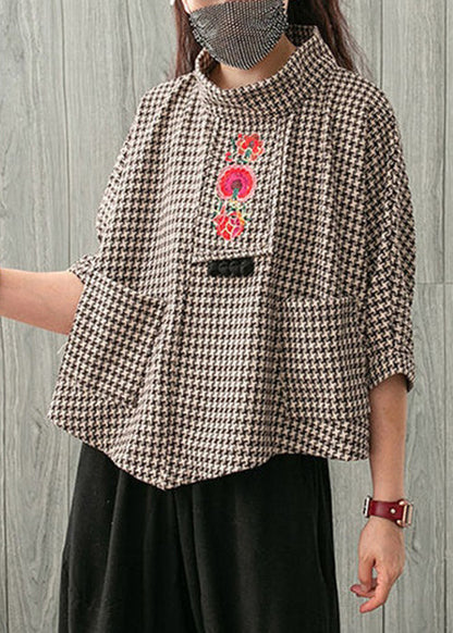 Effortlessly Elegant Top with a Timeless Design