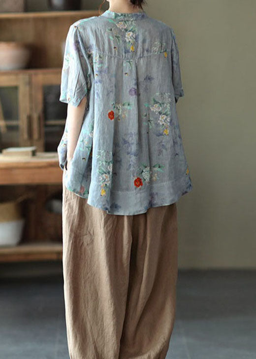 Effortlessly Elegant Top with a Timeless Design