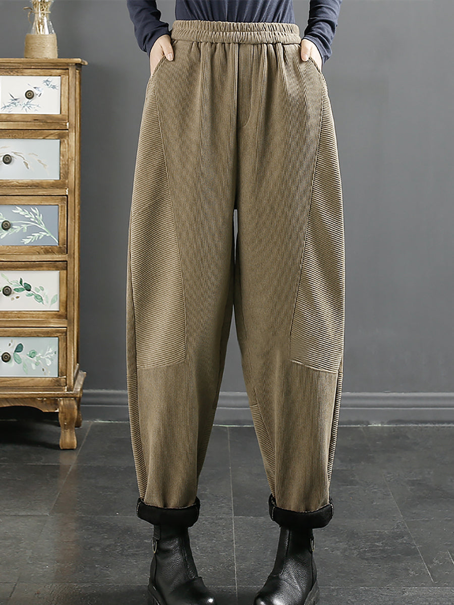 Effortlessly Elegant Pants with a Timeless Design
