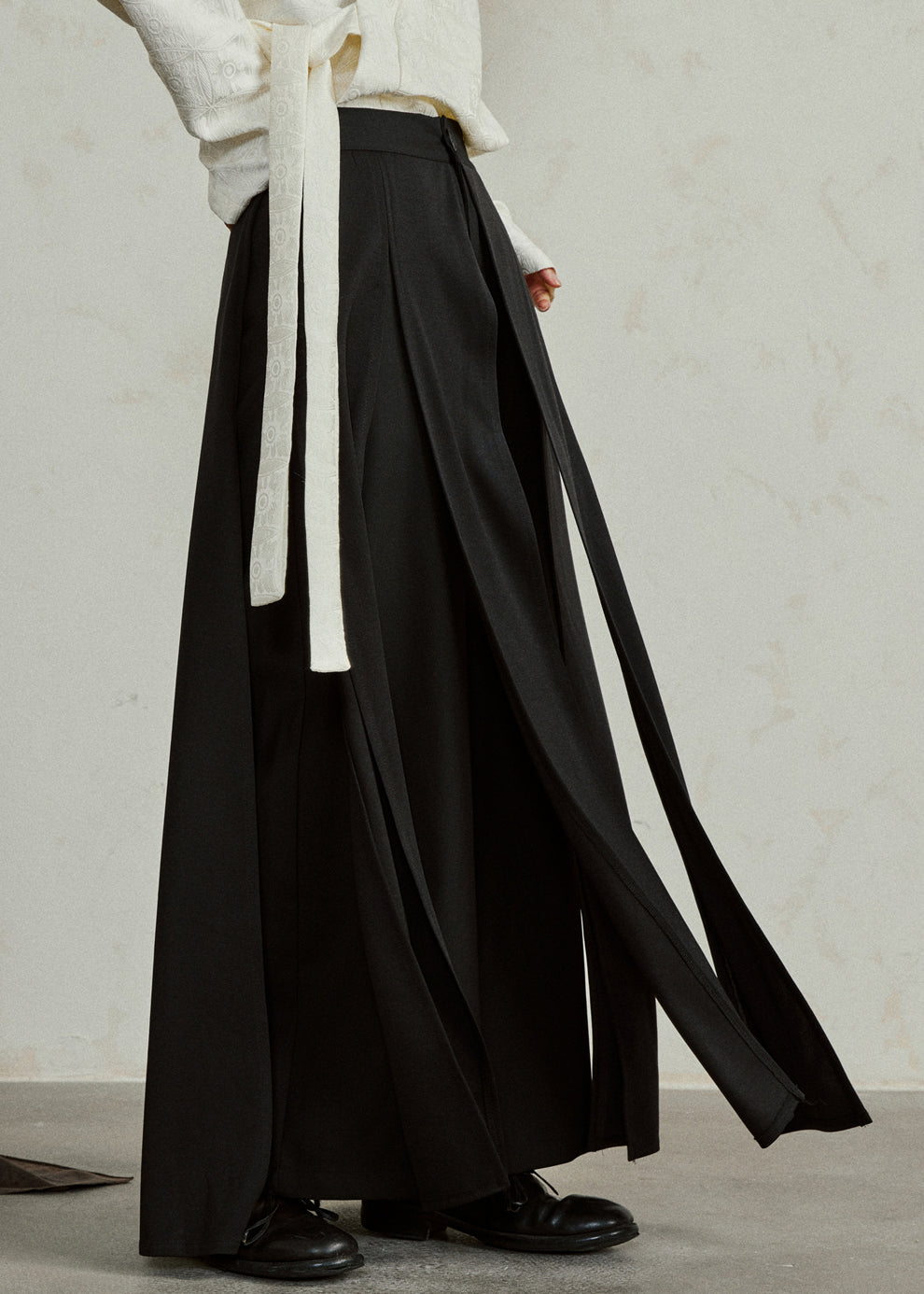 Classic Vintage Pants with a Flattering Fit