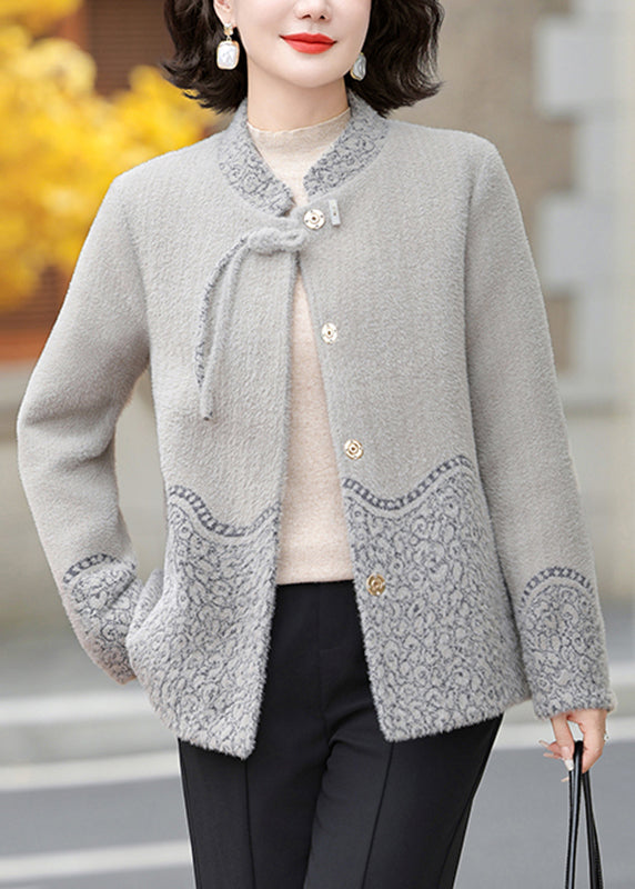 Effortlessly Elegant Coat with a Timeless Design