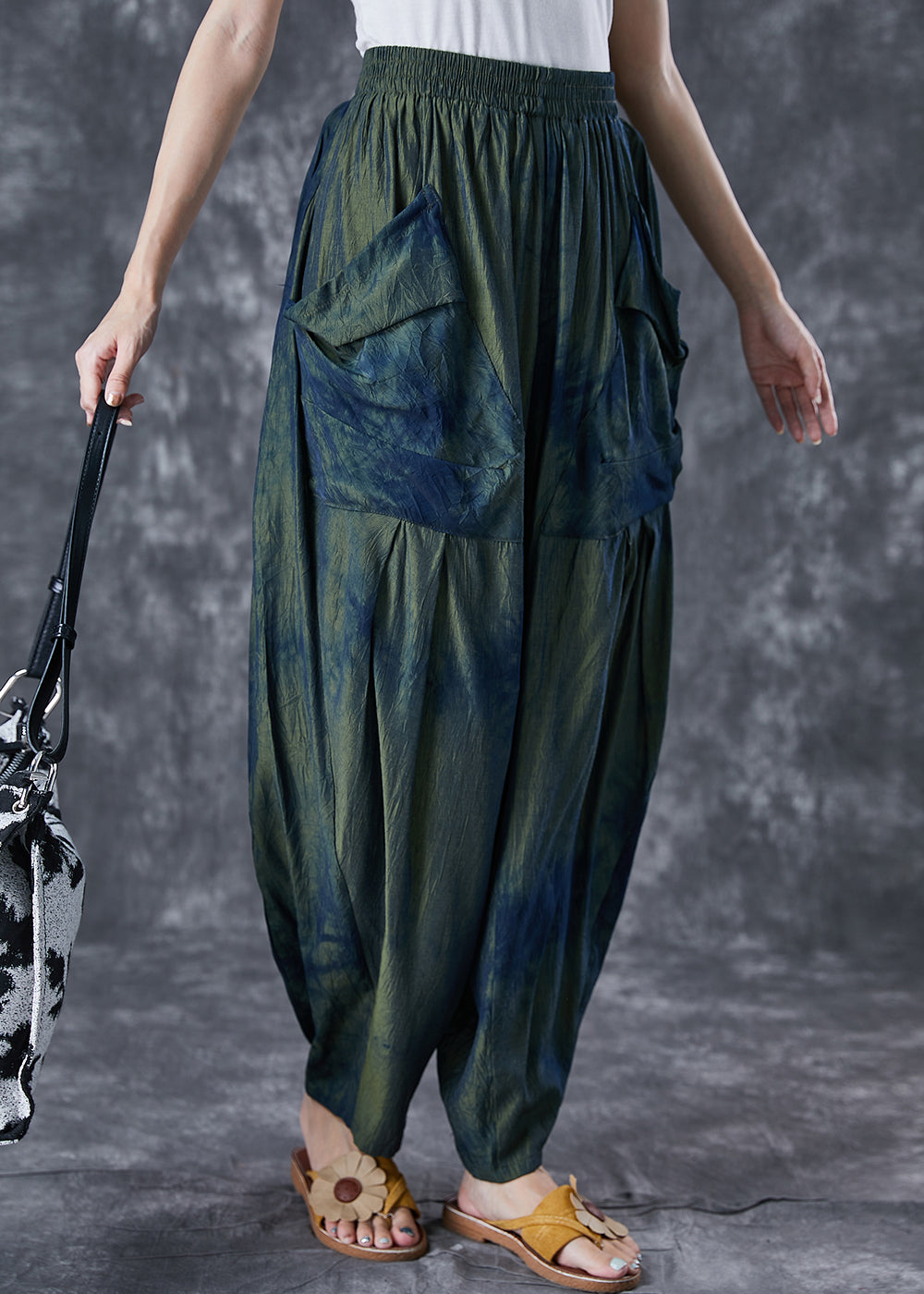 Classic Vintage Pants with a Flattering Fit