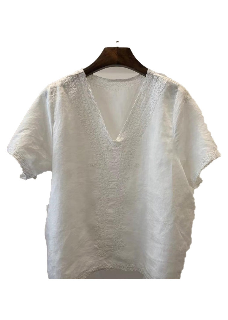 Classic Vintage Shirt with a Flattering Fit